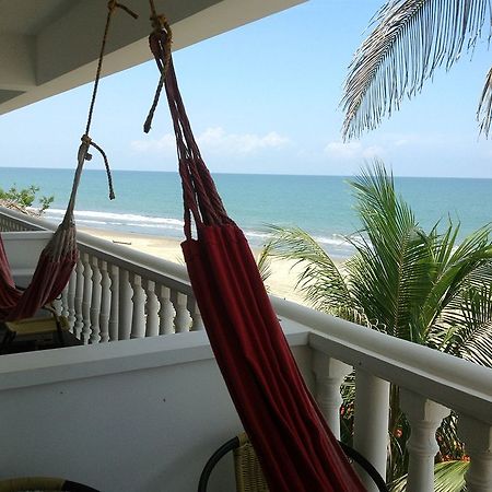Hotel Emblema Playa Manzanillo Exterior photo